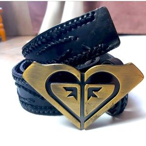 💥 HOST PICK 💥 vintage Roxy leather belt 90s